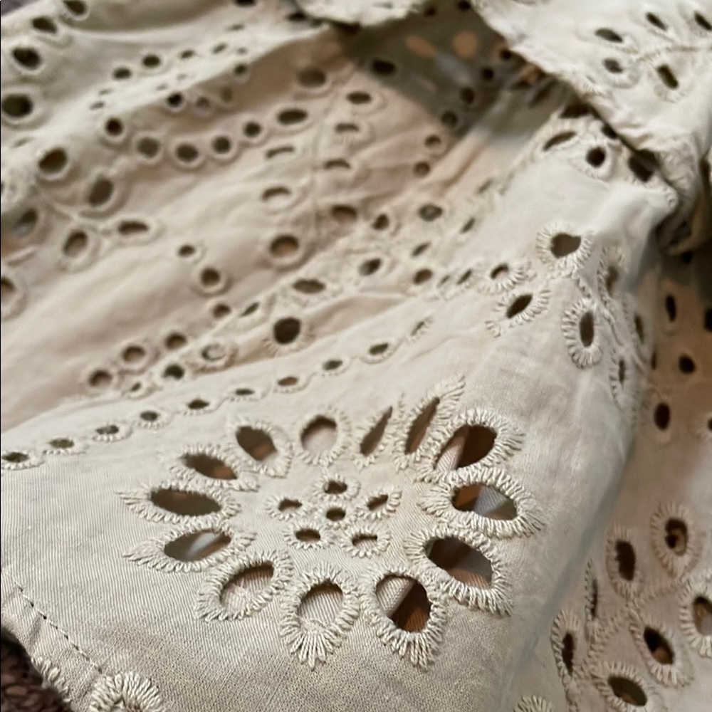 EXPRESS Eyelet Tiered Skirt - Picture 9 of 10